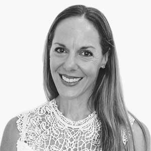 Black and white headshot of Tracy O'Brien, Assistant Broker at AUZi Insurance