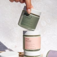Green Candle Co – Photo of 2 x candles Green Candle Co